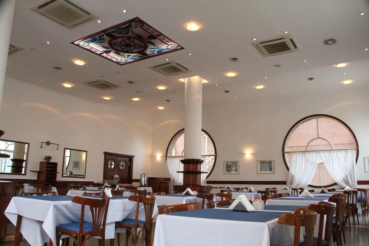 Hotel Reviens Pinamar Exterior foto